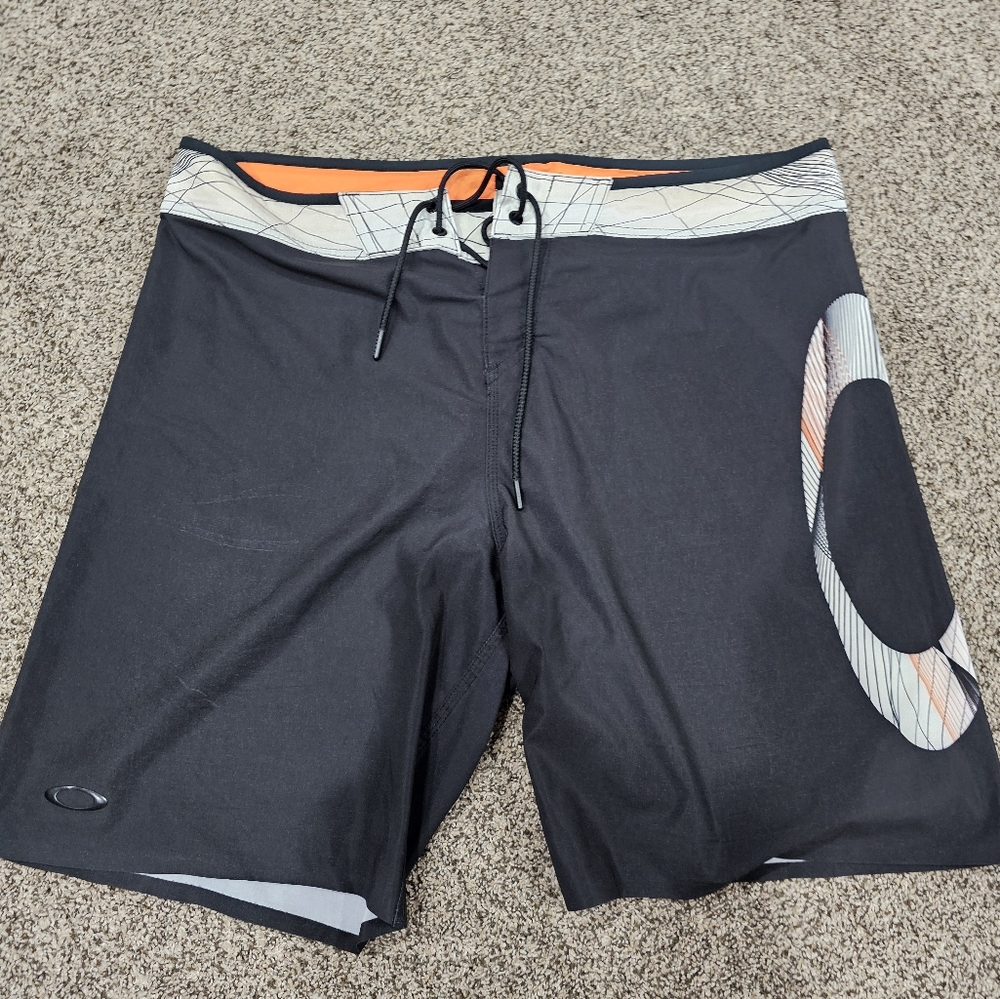 Men's Oakley swim trunks